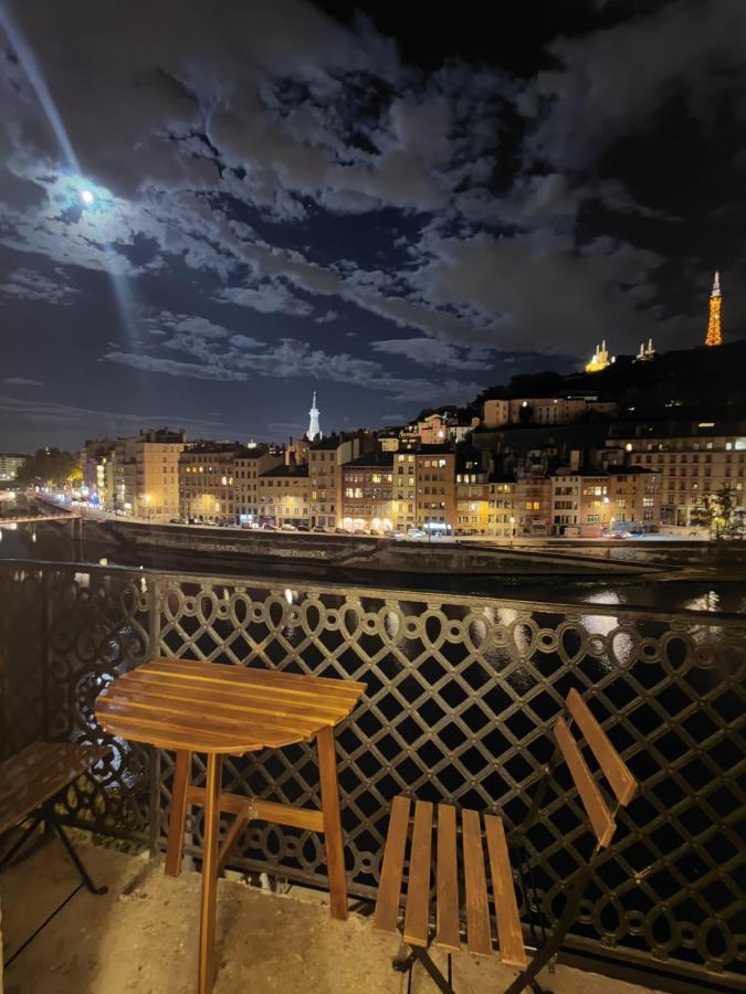 Appartement Haussmannien d’Artiste, exception, quai de Saône balcon+Parking Lyon Exterior foto